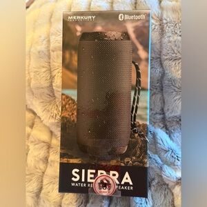 Sierra Water Resistant Bluetooth Speaker,NIB